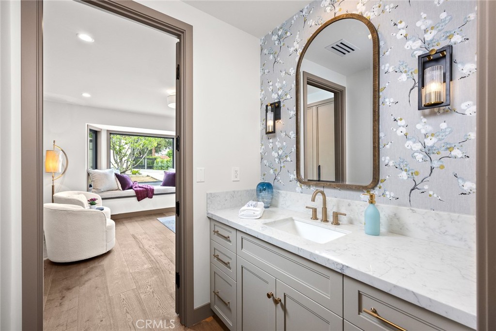 4607 Alta Canyada Road