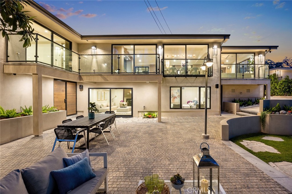 4607 Alta Canyada Road