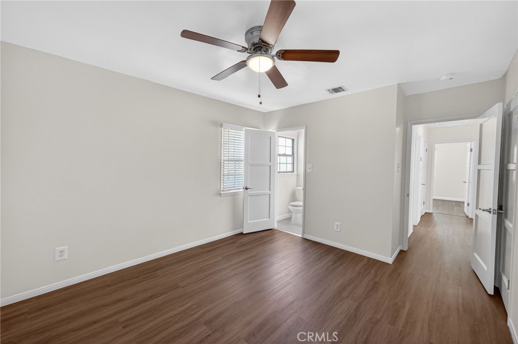 1245 E Mobeck