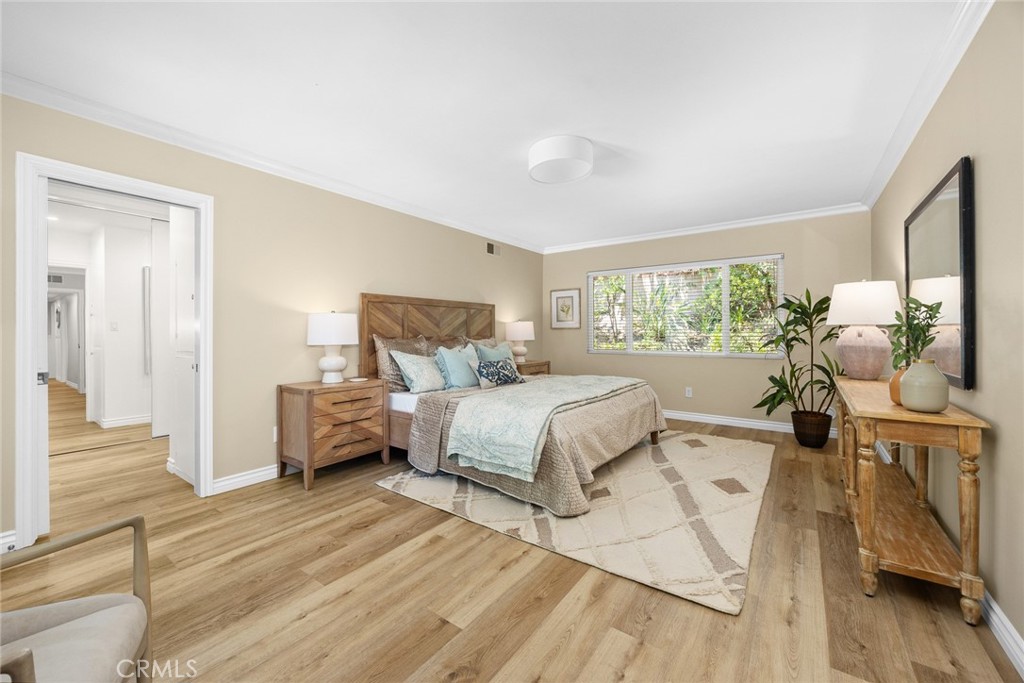 1135 Sierra Madre Villa Avenue