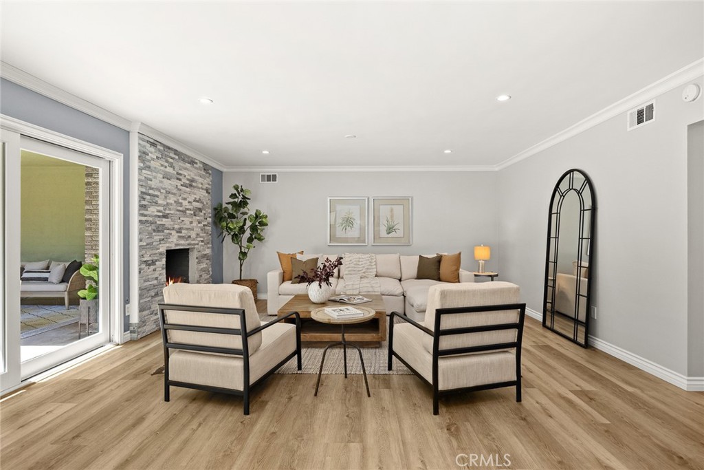 1135 Sierra Madre Villa Avenue