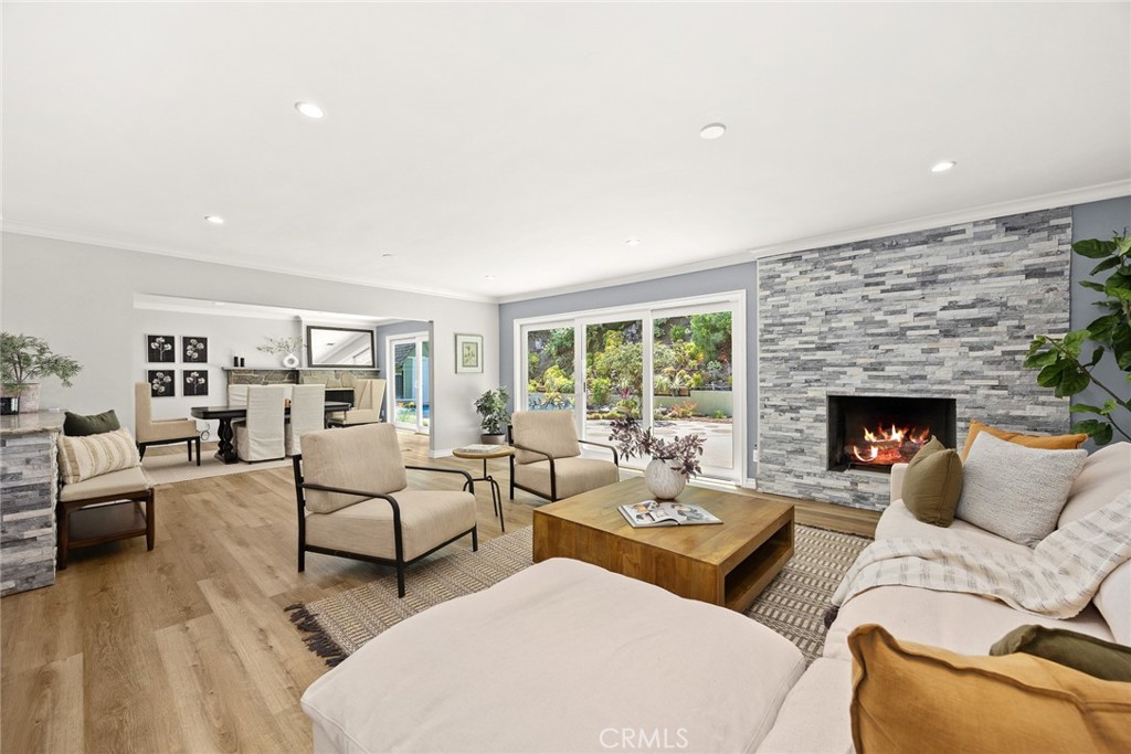 1135 Sierra Madre Villa Avenue