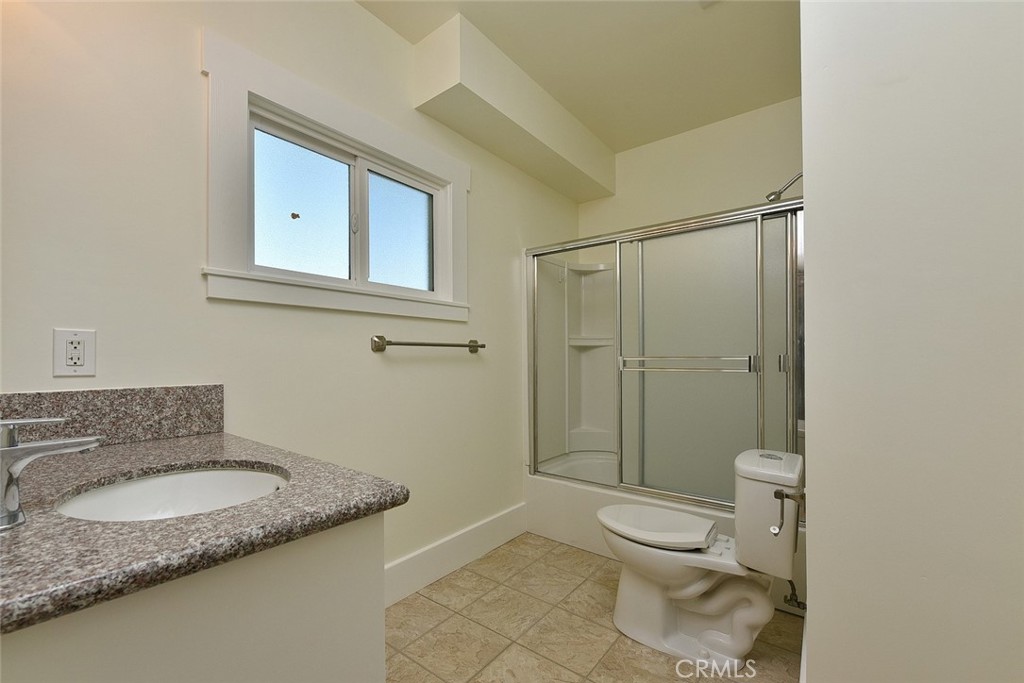 470 W Center Street