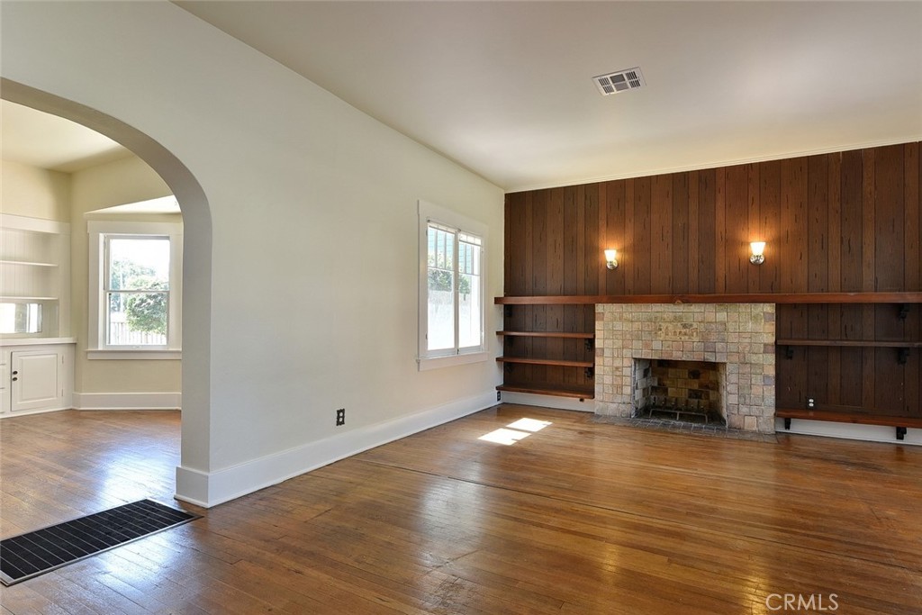 470 W Center Street