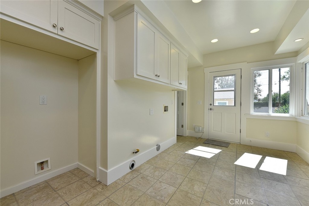 470 W Center Street