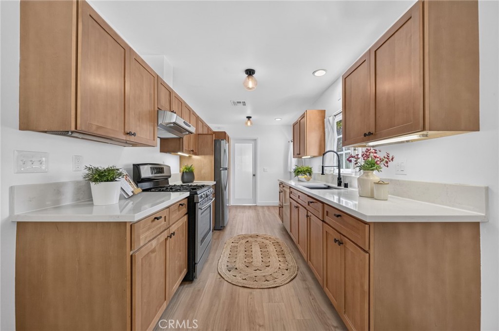 722 Royce St.