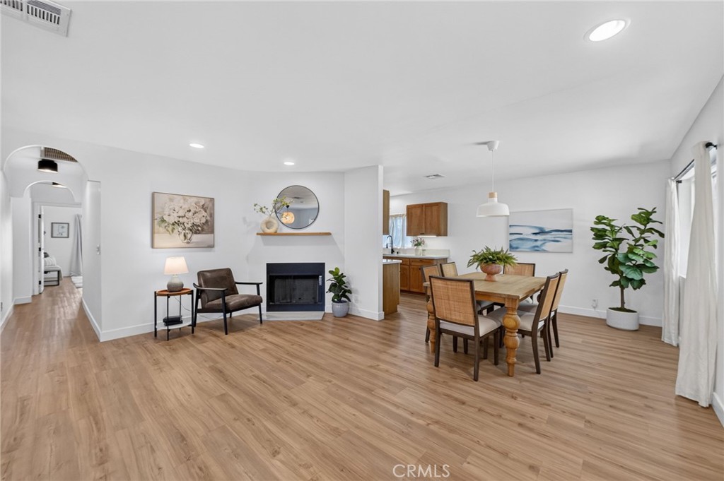 722 Royce St.