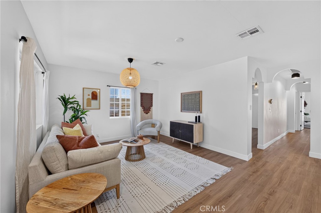 722 Royce St.