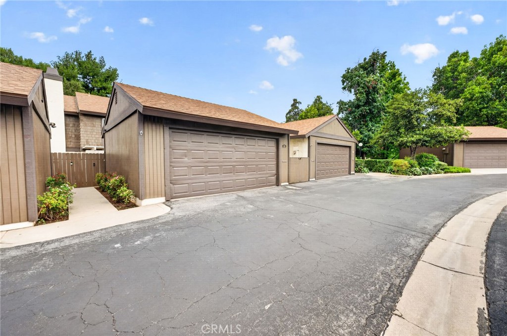 1285 Tarryglen Ln