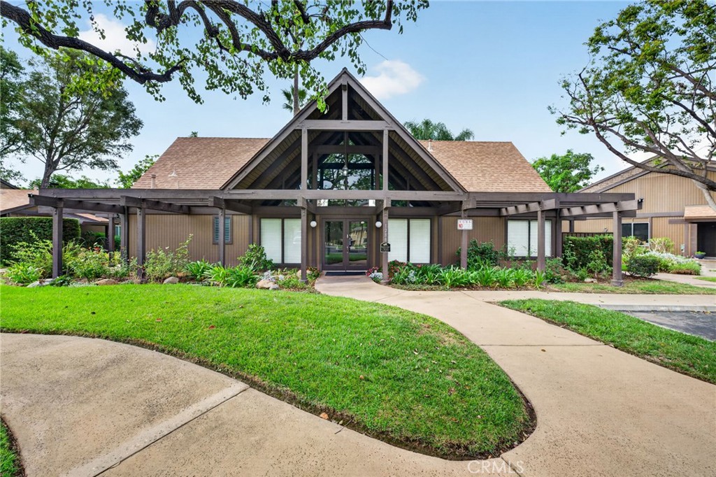1285 Tarryglen Ln