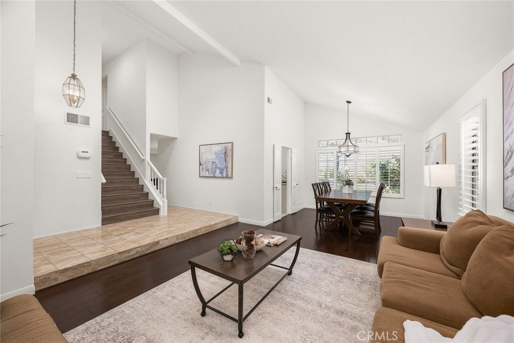 1957 Avenida Monte Vista
