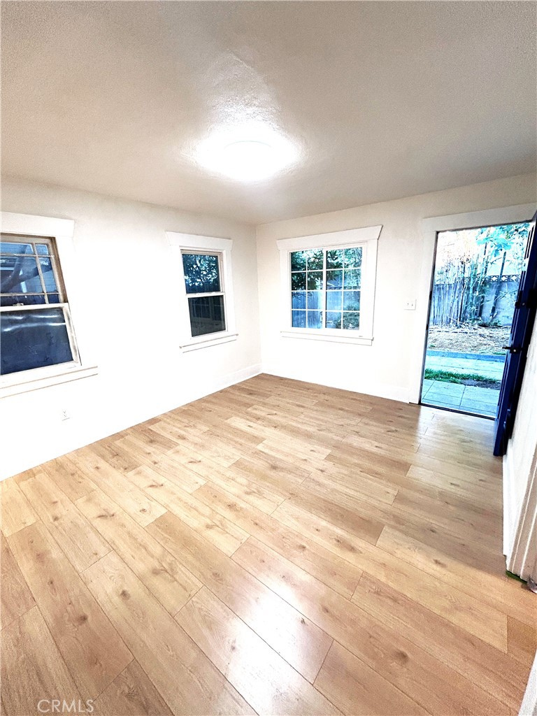 170 N Holliston Avenue 5