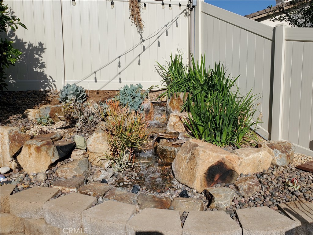 717 Windbound Avenue