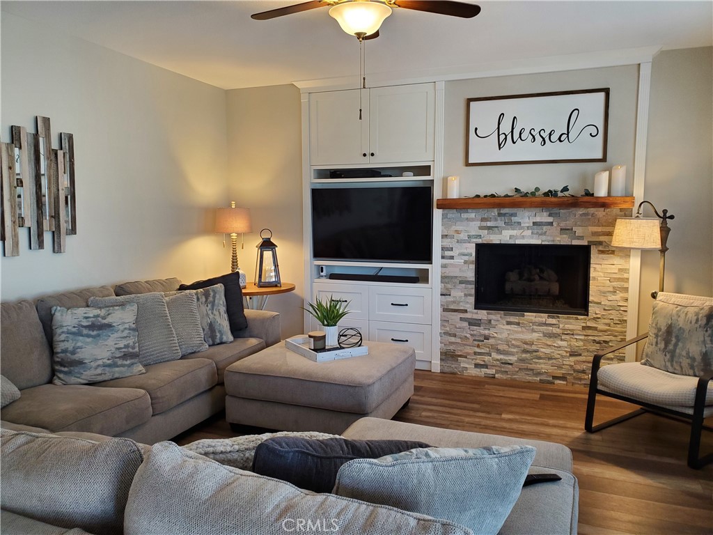 717 Windbound Avenue