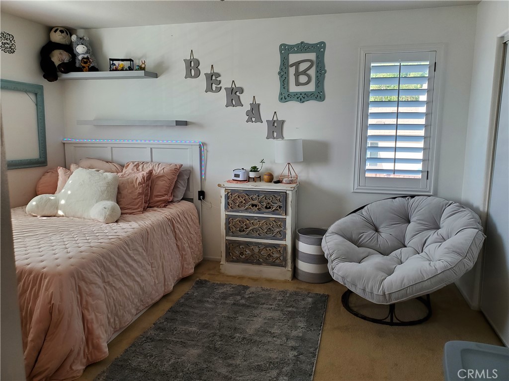 717 Windbound Avenue