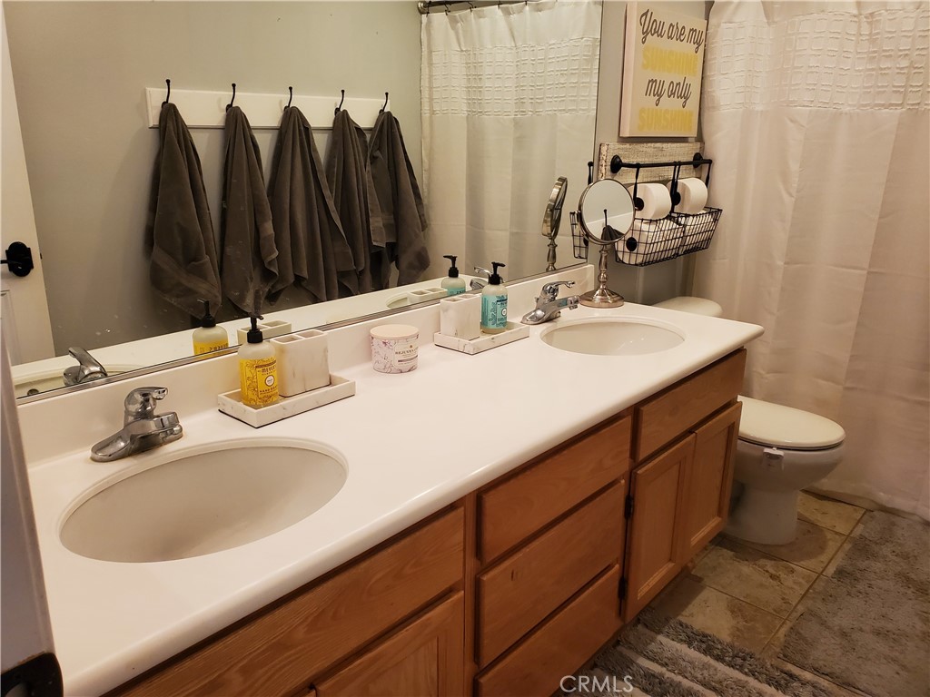 717 Windbound Avenue