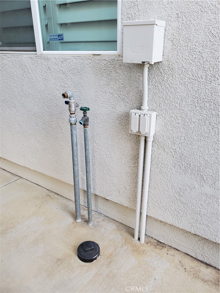 717 Windbound Avenue