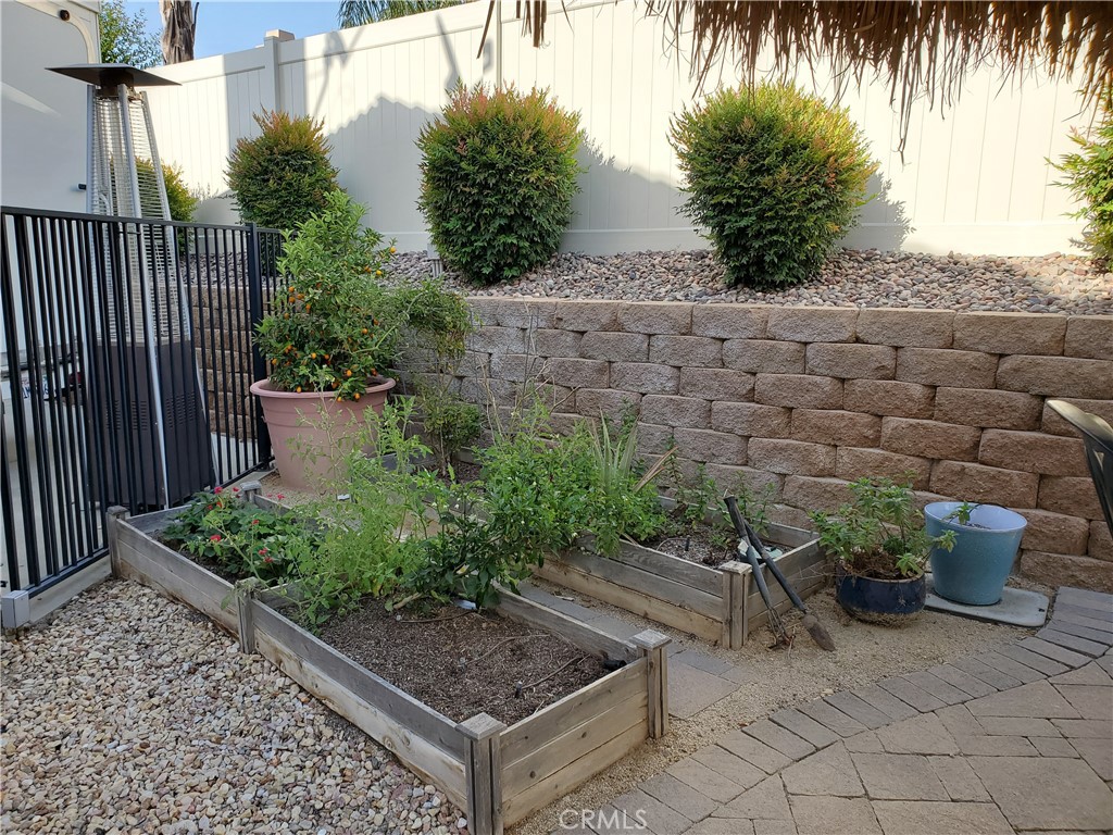 717 Windbound Avenue