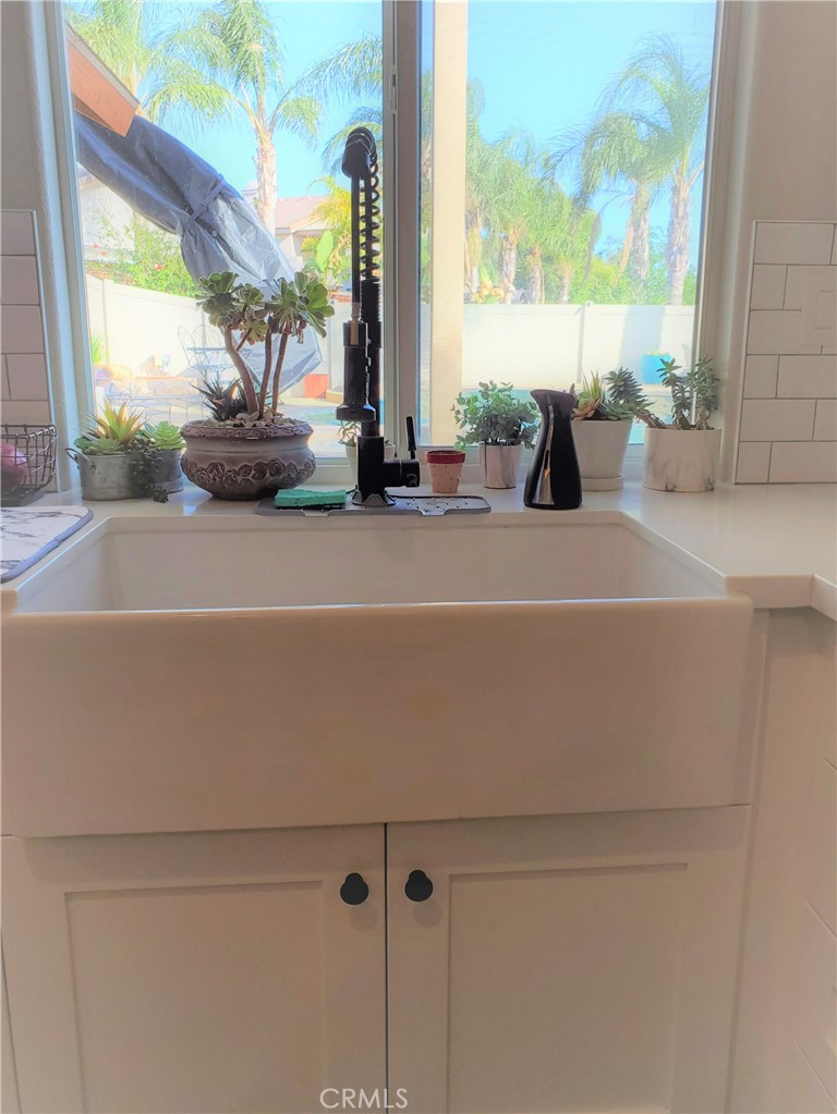 717 Windbound Avenue