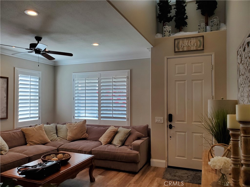 717 Windbound Avenue