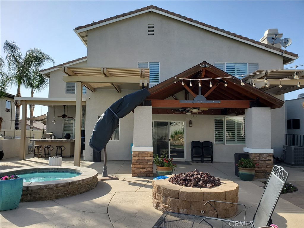 717 Windbound Avenue