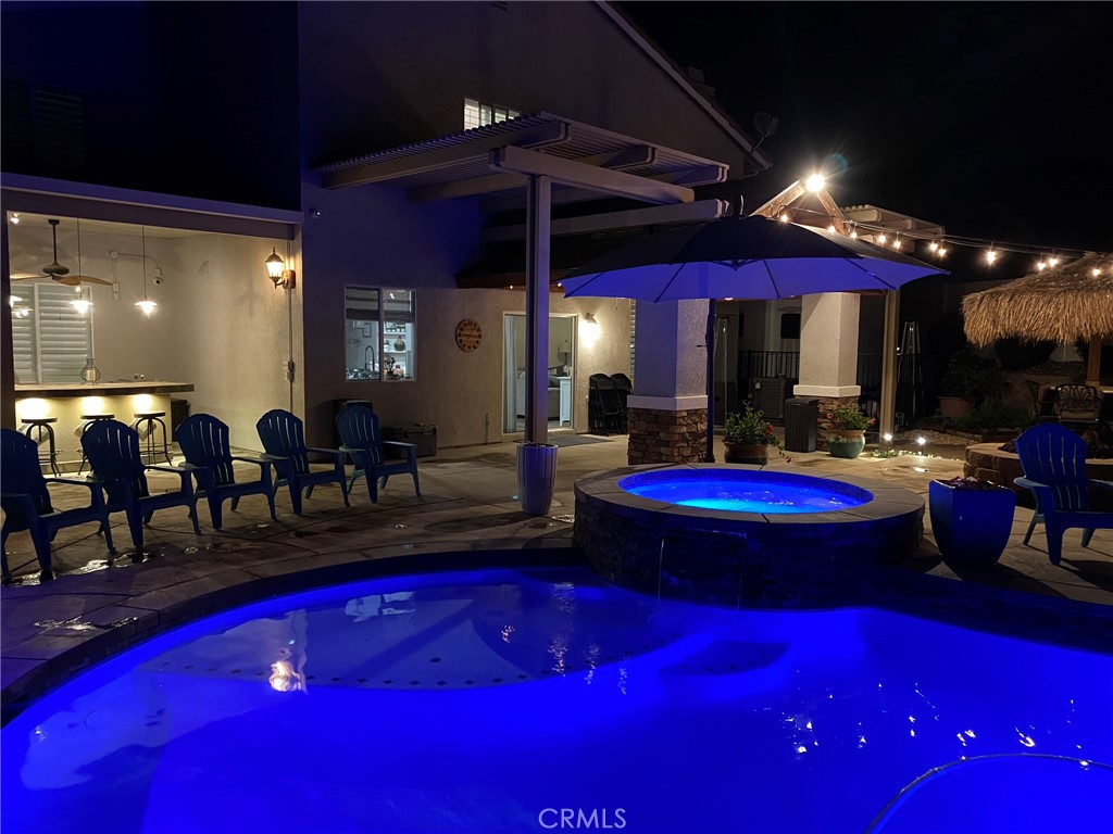 717 Windbound Avenue