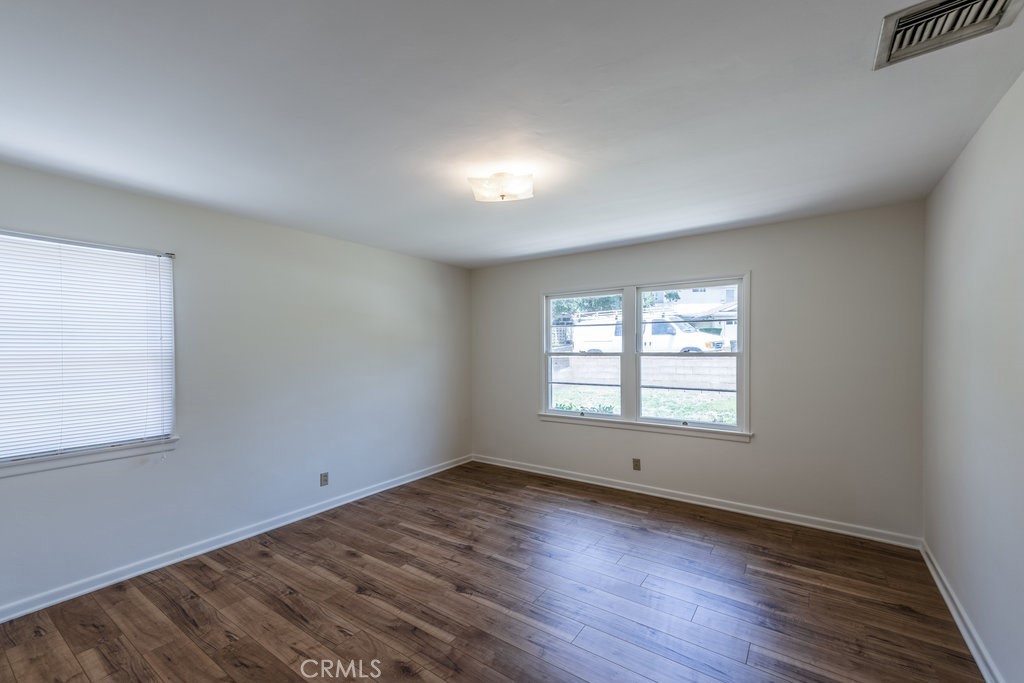2644 Mayfield Avenue