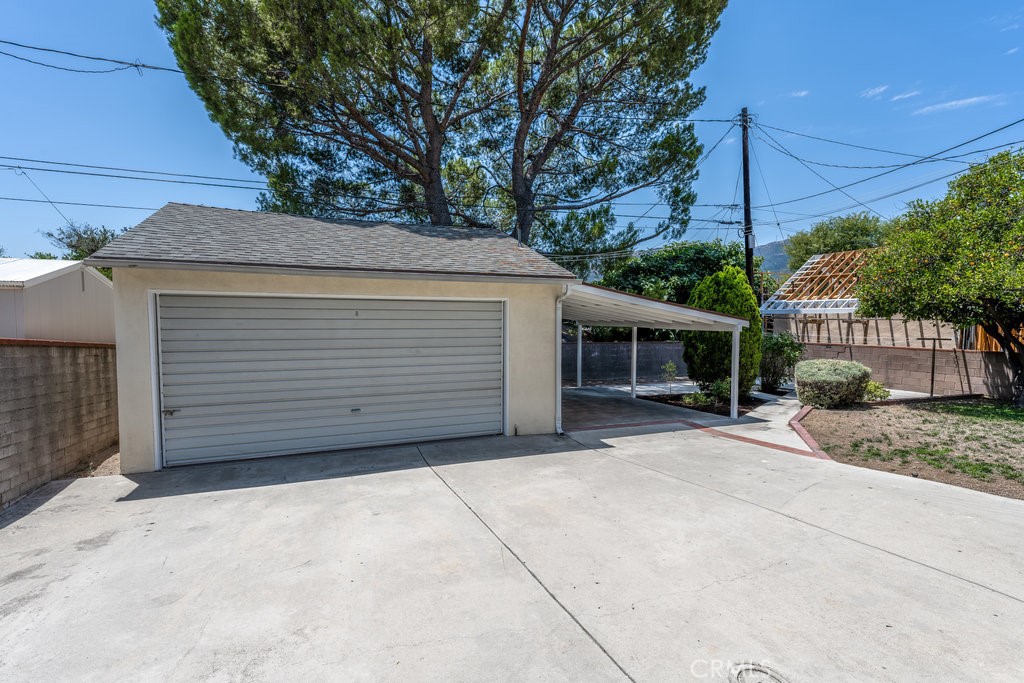 2644 Mayfield Avenue