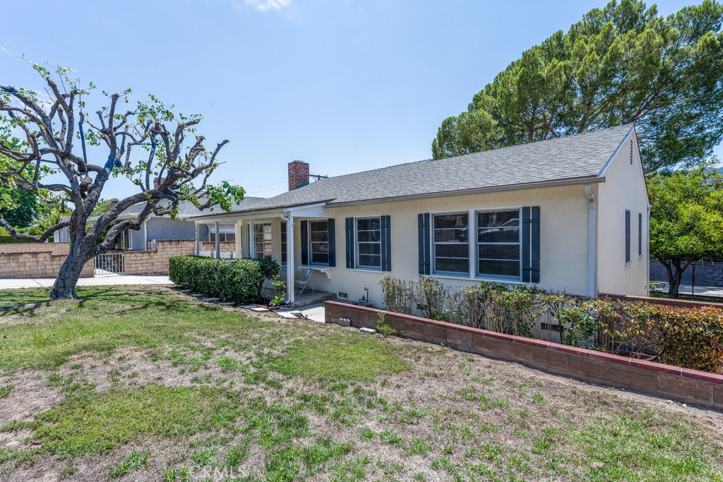 2644 Mayfield Avenue
