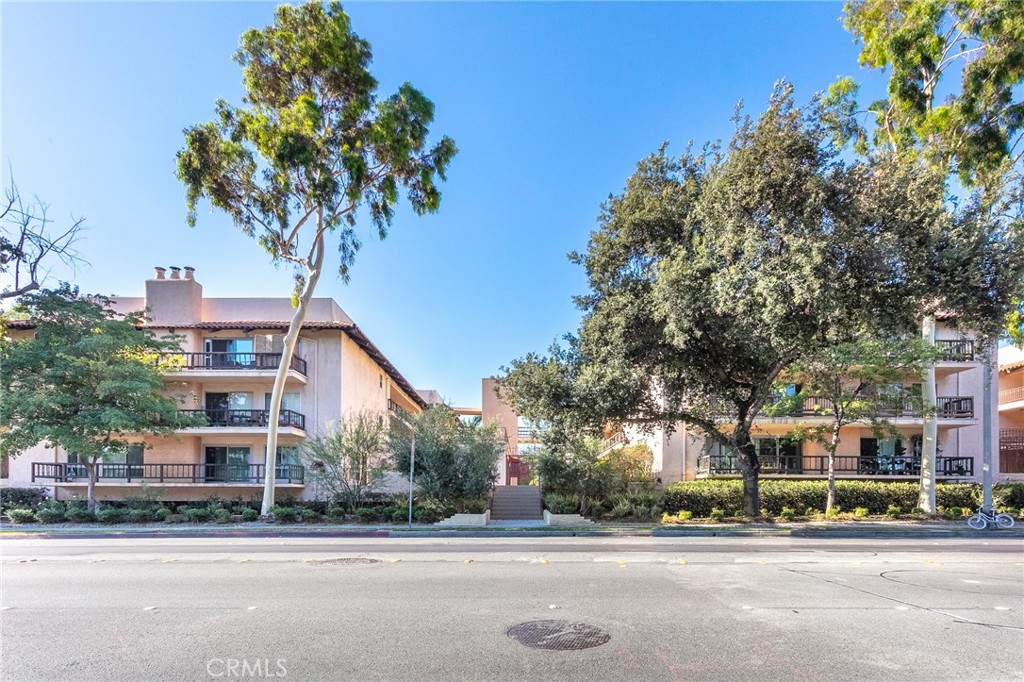 1127 E Del Mar Boulevard Unit: 113