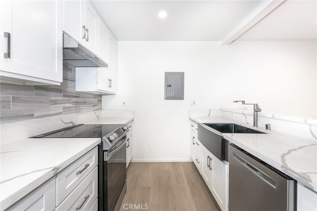 1127 E Del Mar Boulevard Unit: 113