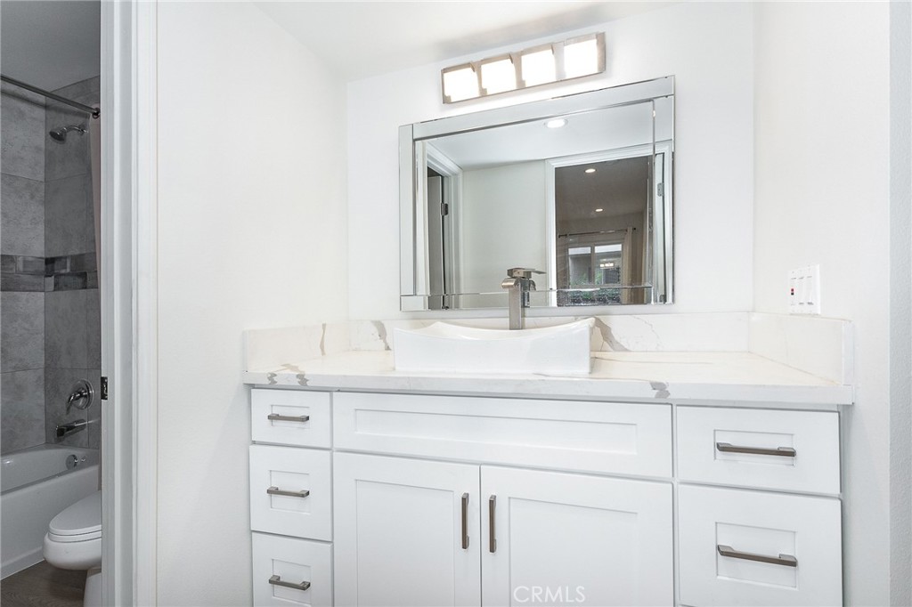 1127 E Del Mar Boulevard Unit: 113