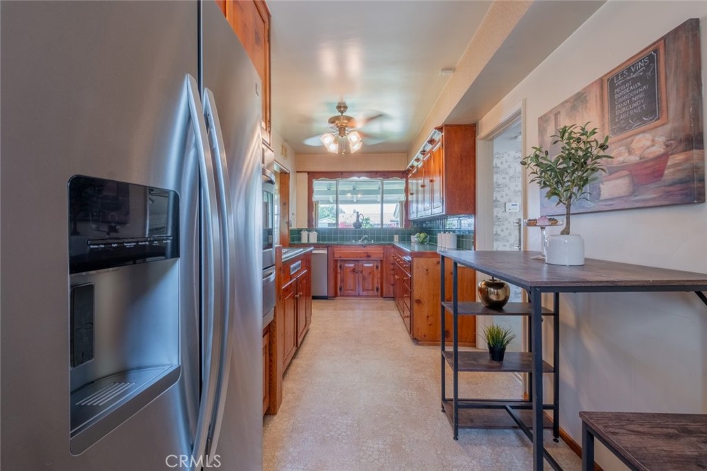 1902 E Greenville Drive