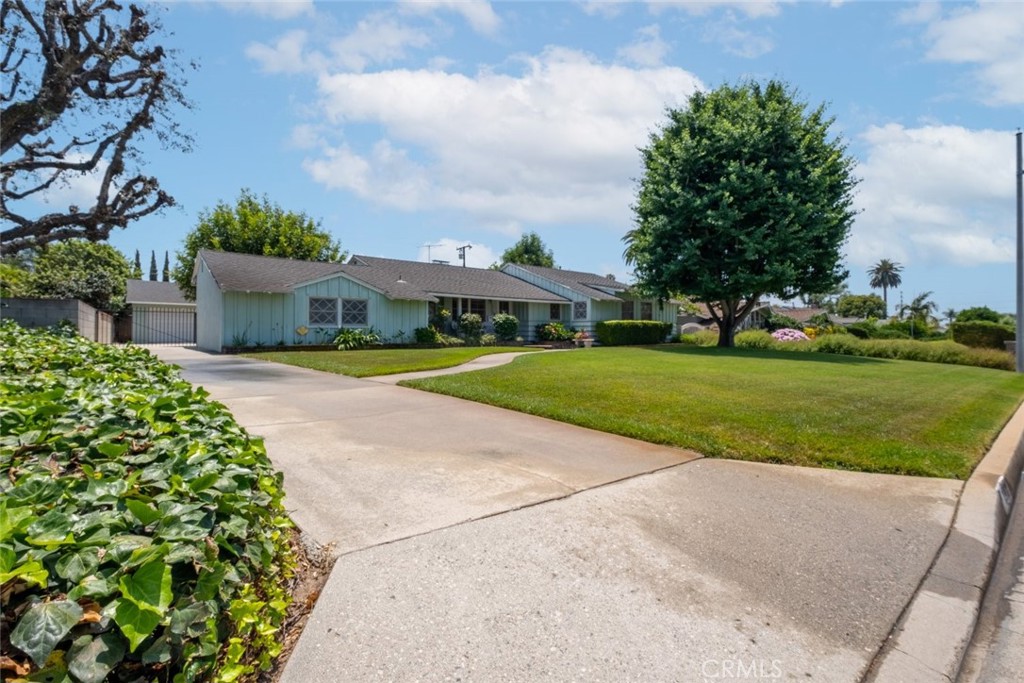 1902 E Greenville Drive