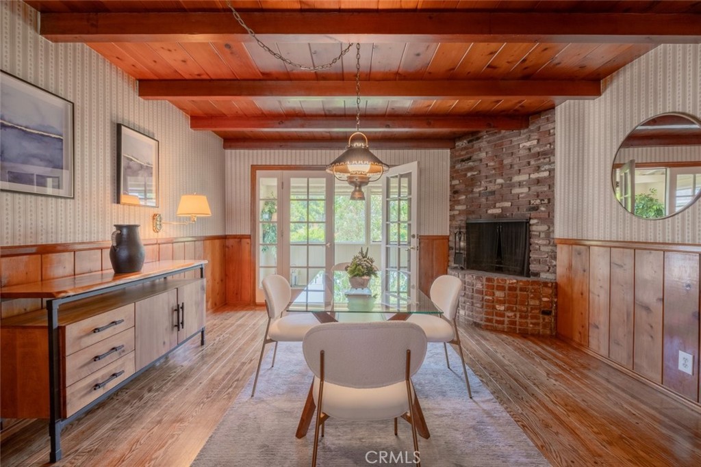 1902 E Greenville Drive