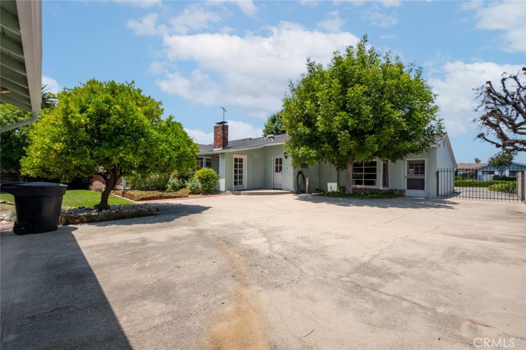1902 E Greenville Drive