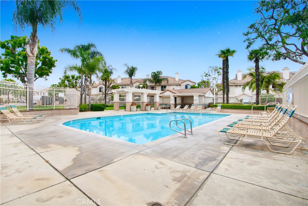 1050 N Turner Avenue 180