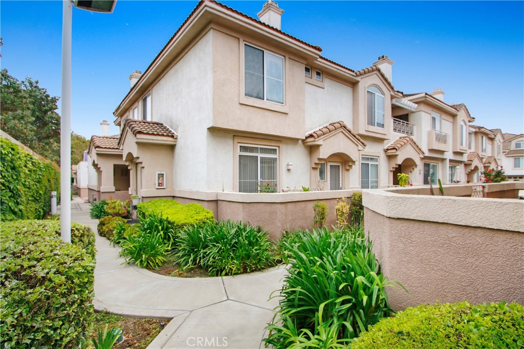 1050 N Turner Avenue 180