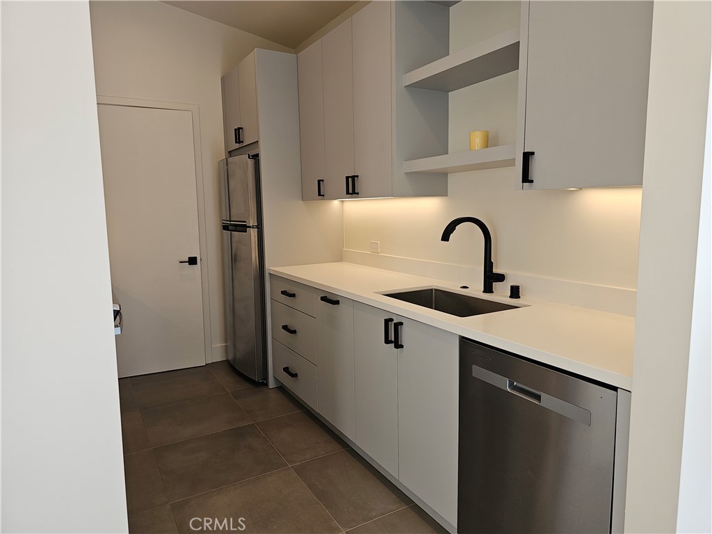 2825 Virginia Avenue