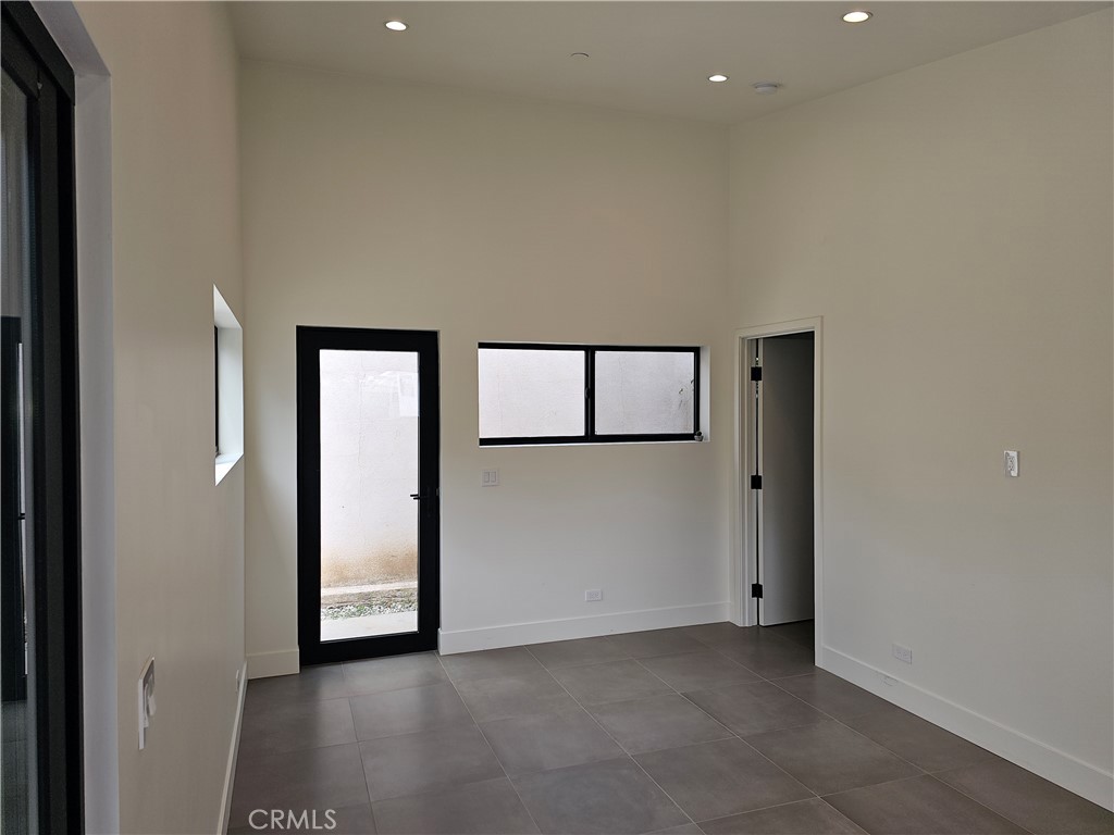 2825 Virginia Avenue