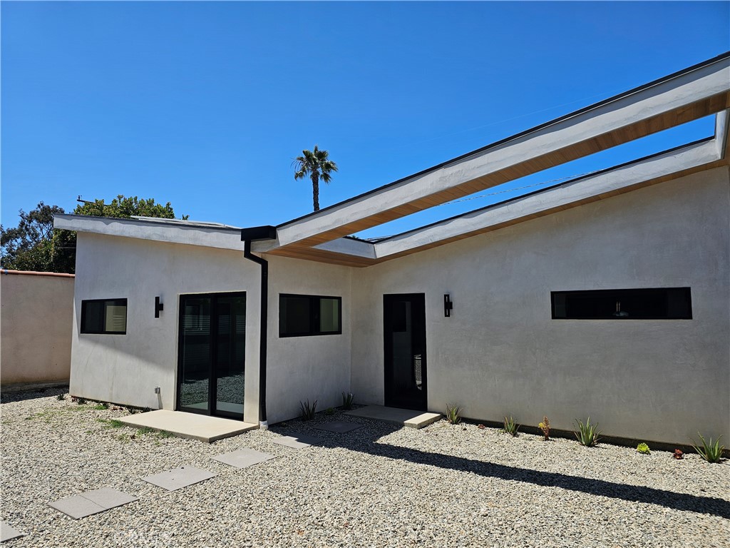 2825 Virginia Avenue