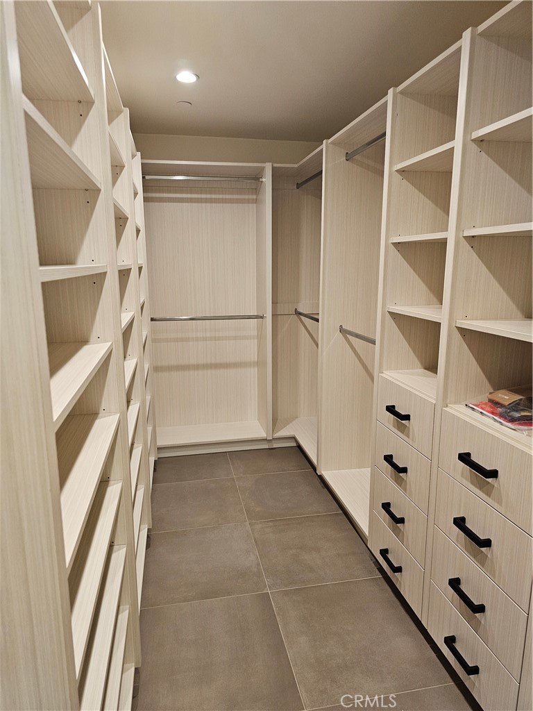 2825 Virginia Avenue