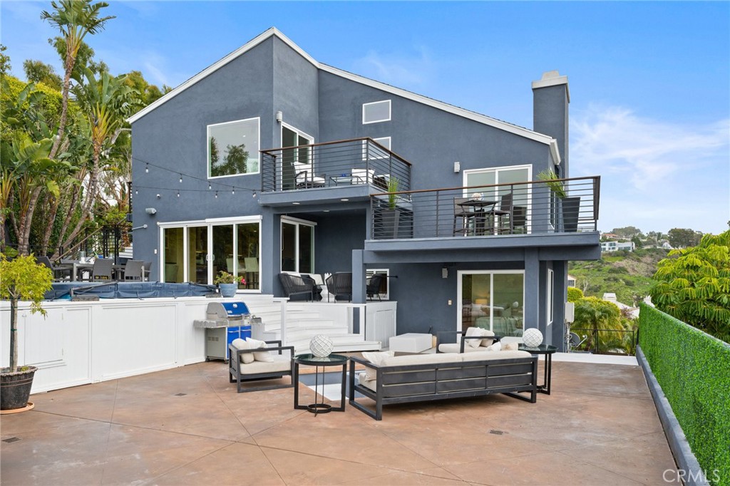 2130 Hillview Drive