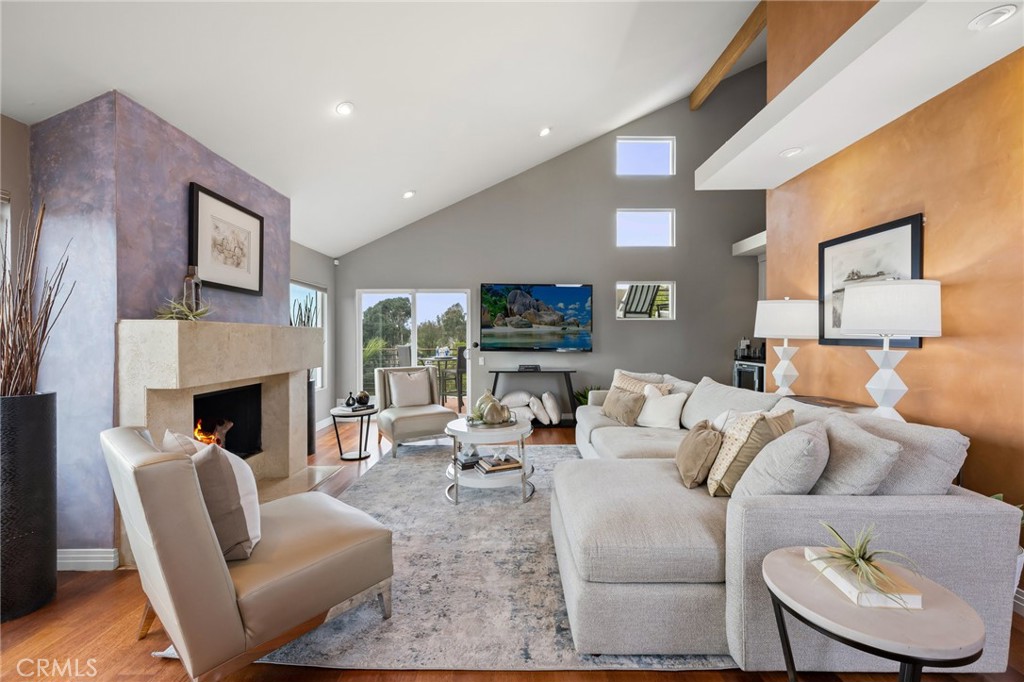2130 Hillview Drive