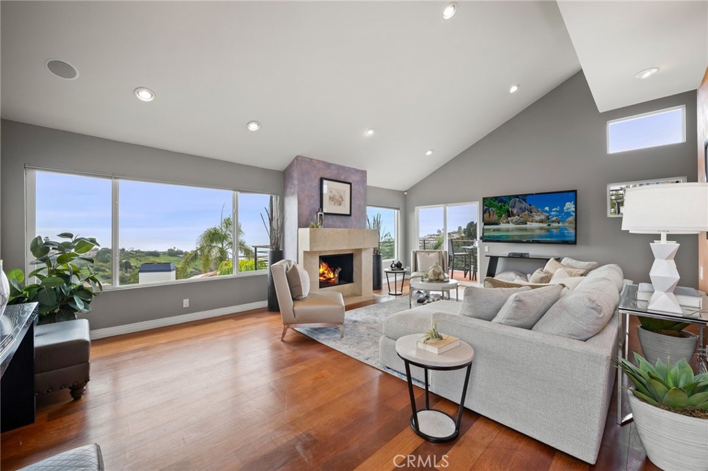 2130 Hillview Drive