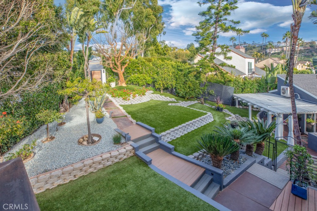 2130 Hillview Drive