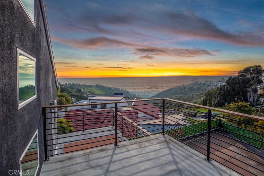 2130 Hillview Drive