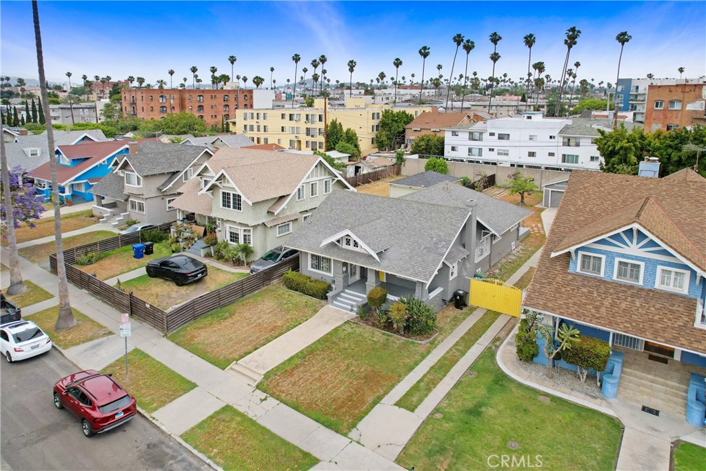 142 S Ardmore Avenue