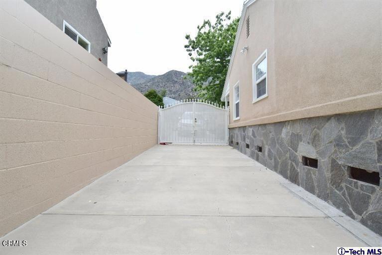 3220 Henrietta Avenue