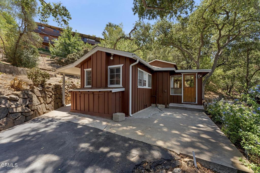 9710 Mistletoe Road